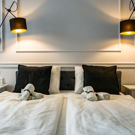 Wilson'S Oktogon Square Suite Apartment Budapest Bagian luar foto