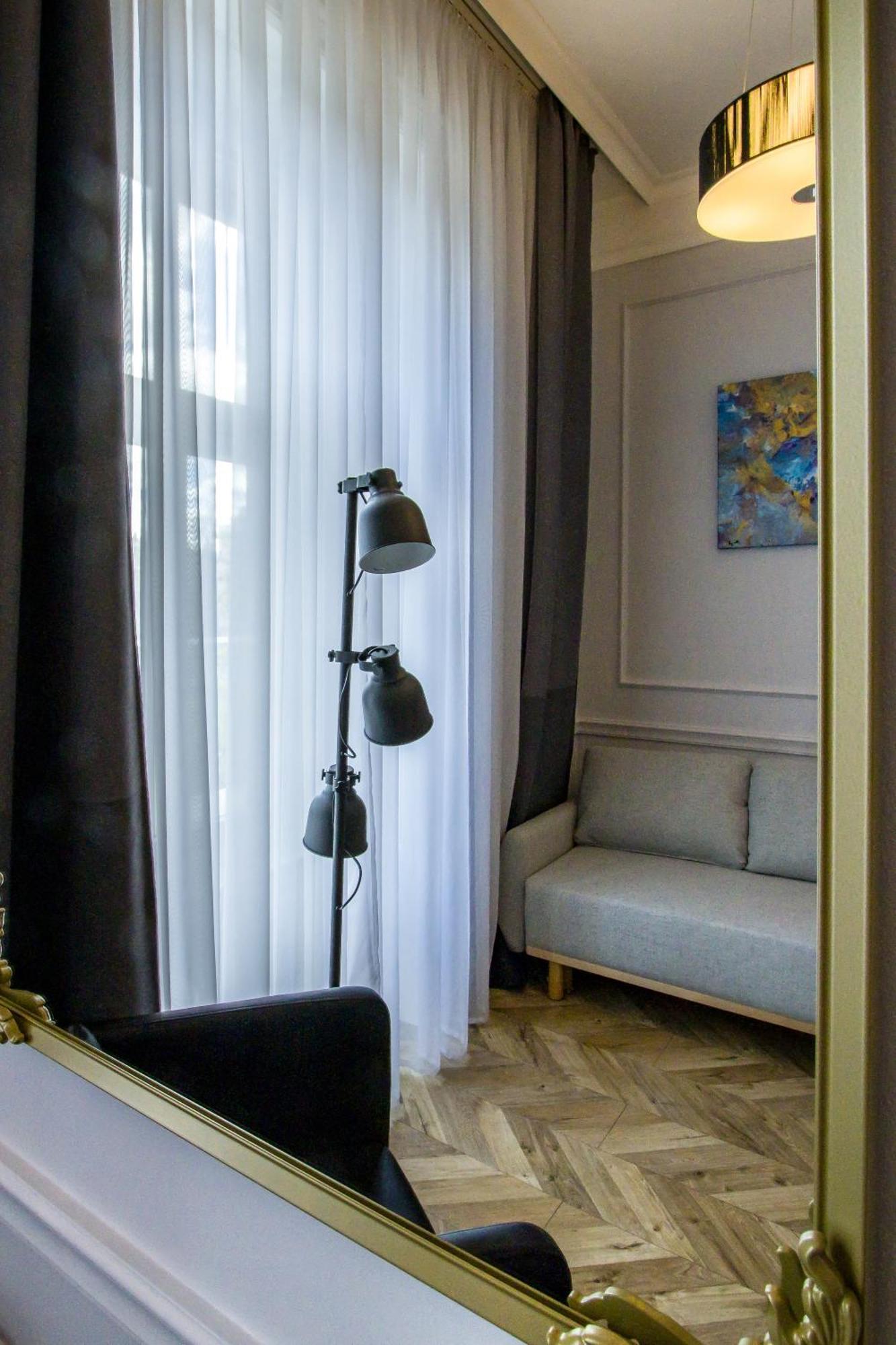 Wilson'S Oktogon Square Suite Apartment Budapest Bagian luar foto