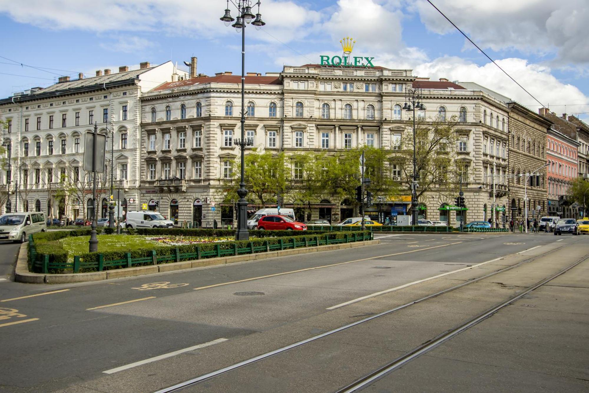Wilson'S Oktogon Square Suite Apartment Budapest Bagian luar foto